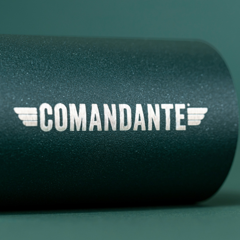 Comandante C40 MK4 Handkaffeemühle Racing Green